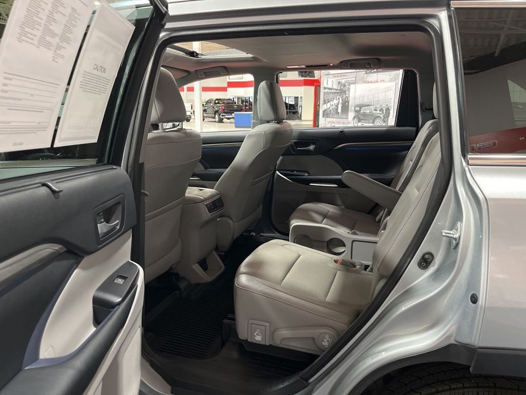 2017 Toyota Highlander Limited