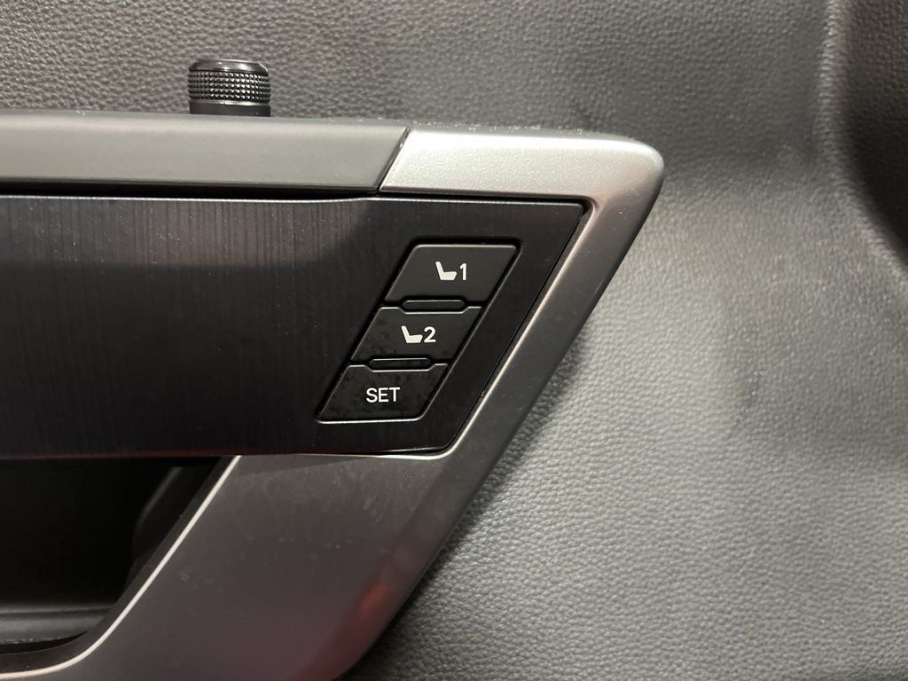 2024 Toyota Tundra Hybrid Platinum