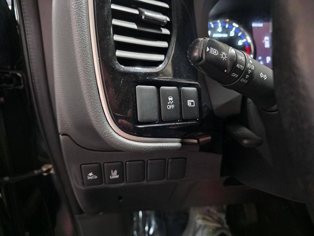 2020 Mitsubishi Outlander ES CarBravo Certified
