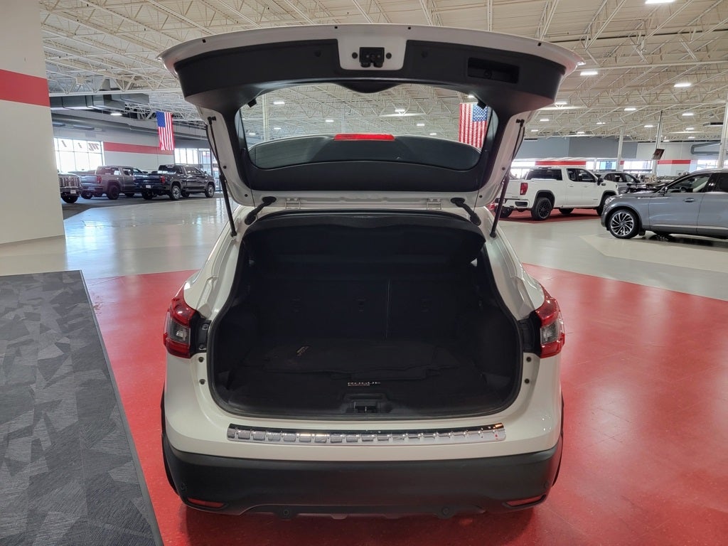 2022 Nissan Rogue Sport SL