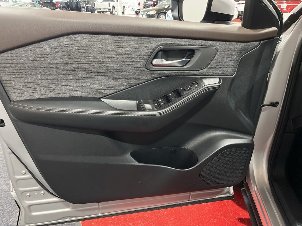 2023 Nissan Rogue SV Carbravo Certified