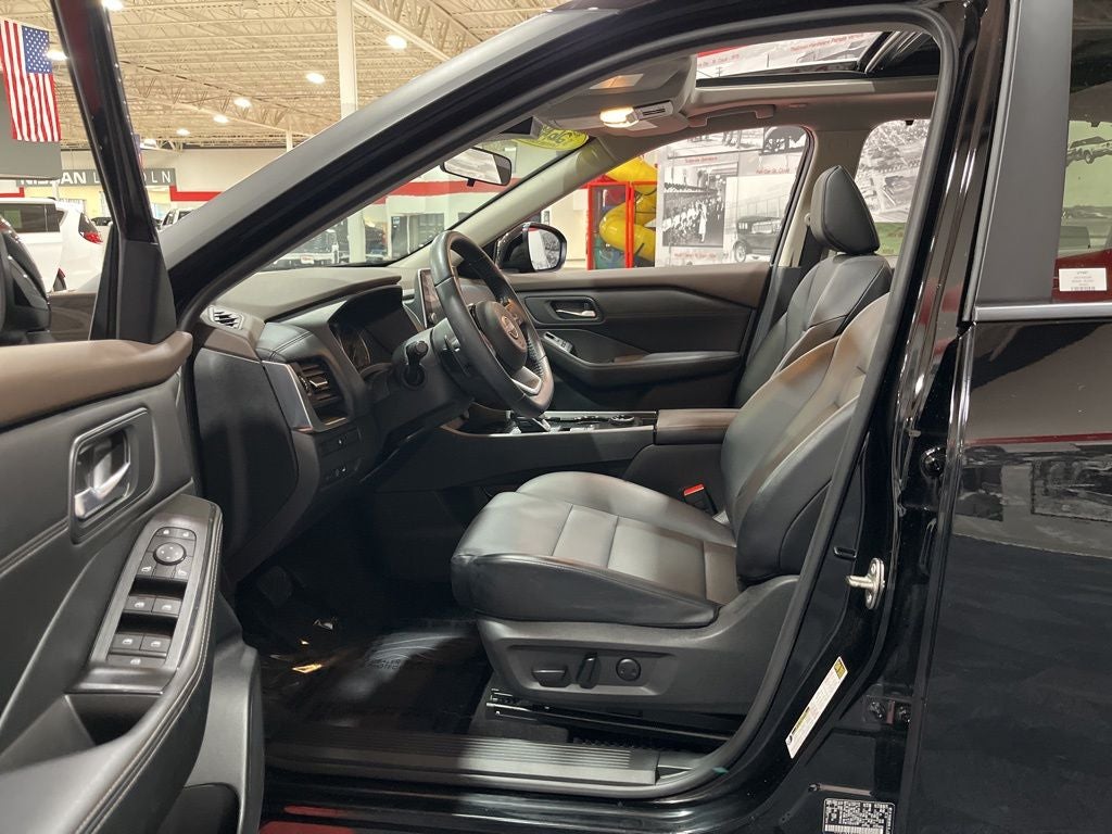 2023 Nissan Rogue SV Carbravo Certified