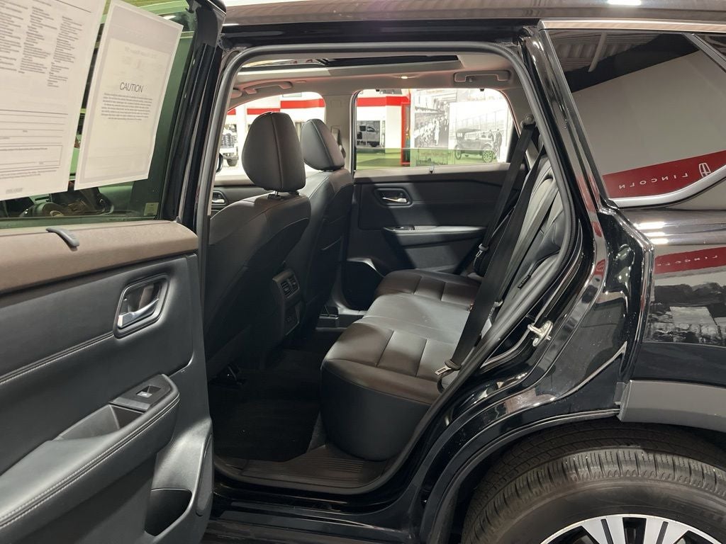 2023 Nissan Rogue SV Carbravo Certified