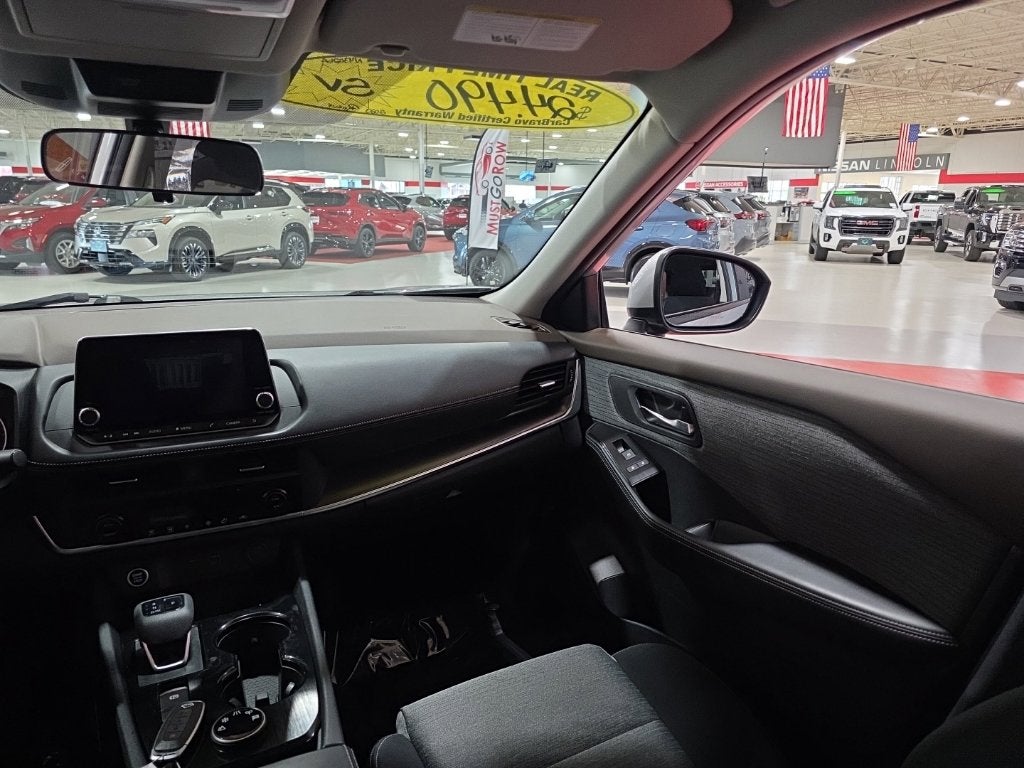2023 Nissan Rogue SV Carbravo CPO