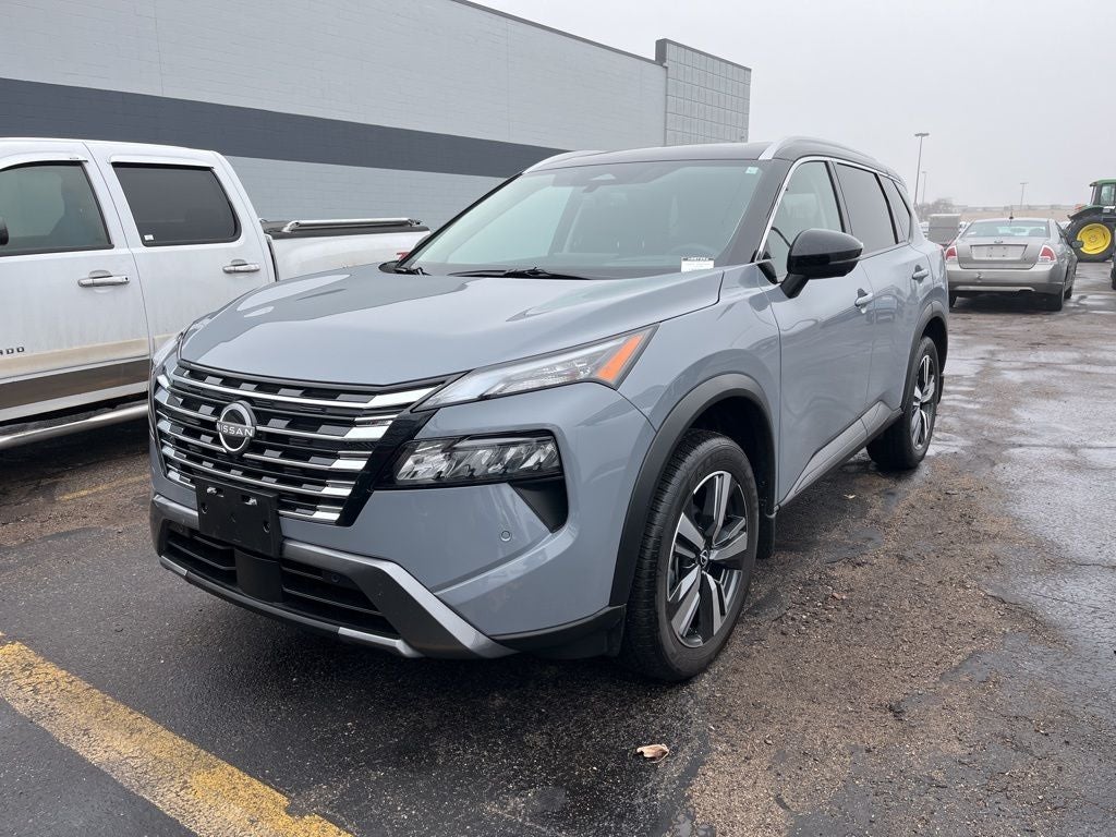 2025 Nissan Rogue SL