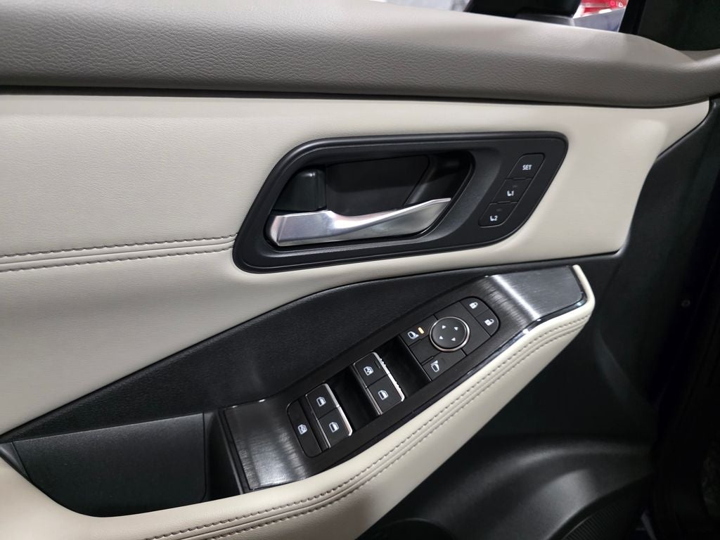 2023 Nissan Rogue SL Carbravo Certified